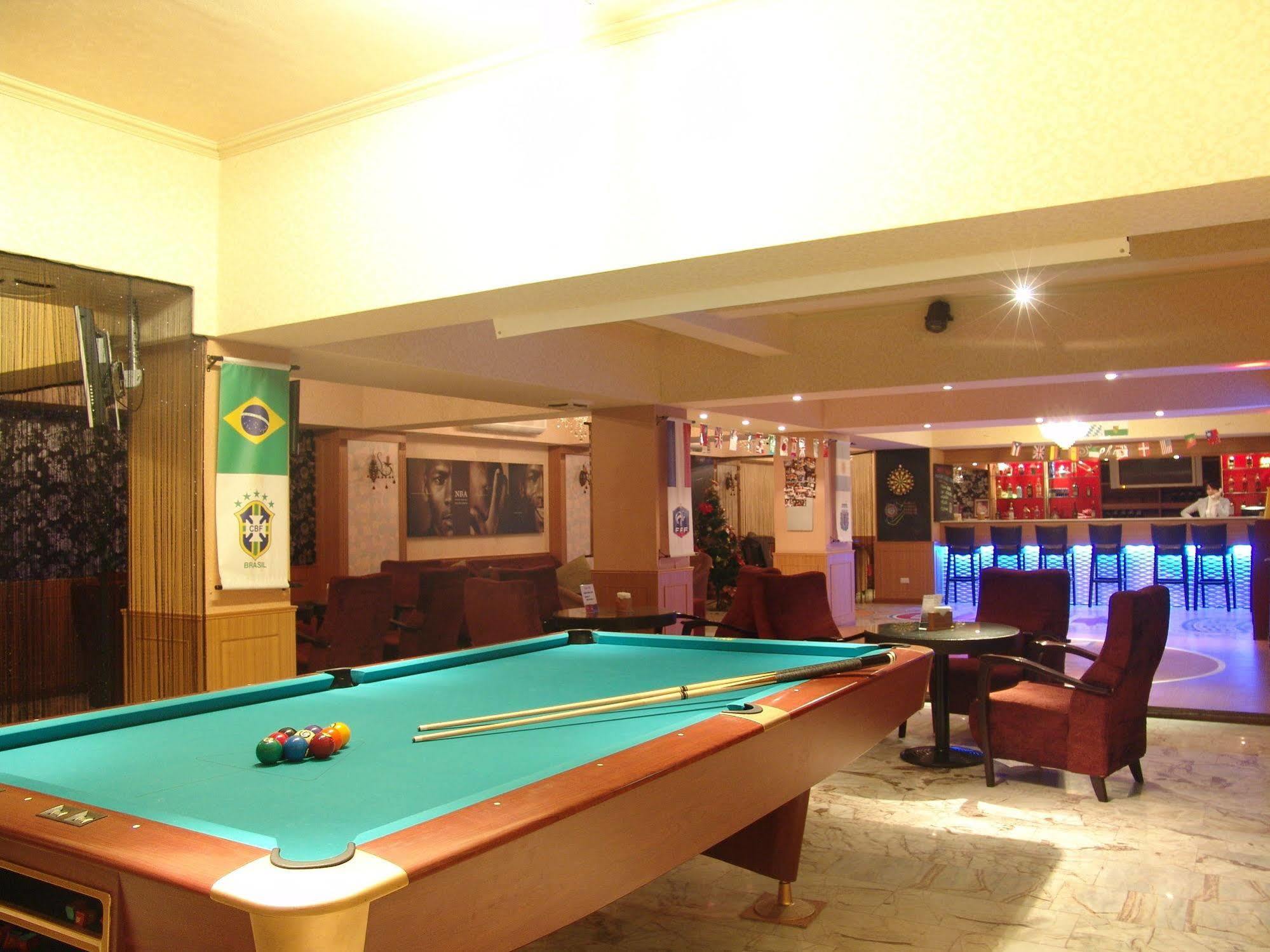 Hunt Champion Hotel 台中市 エクステリア 写真