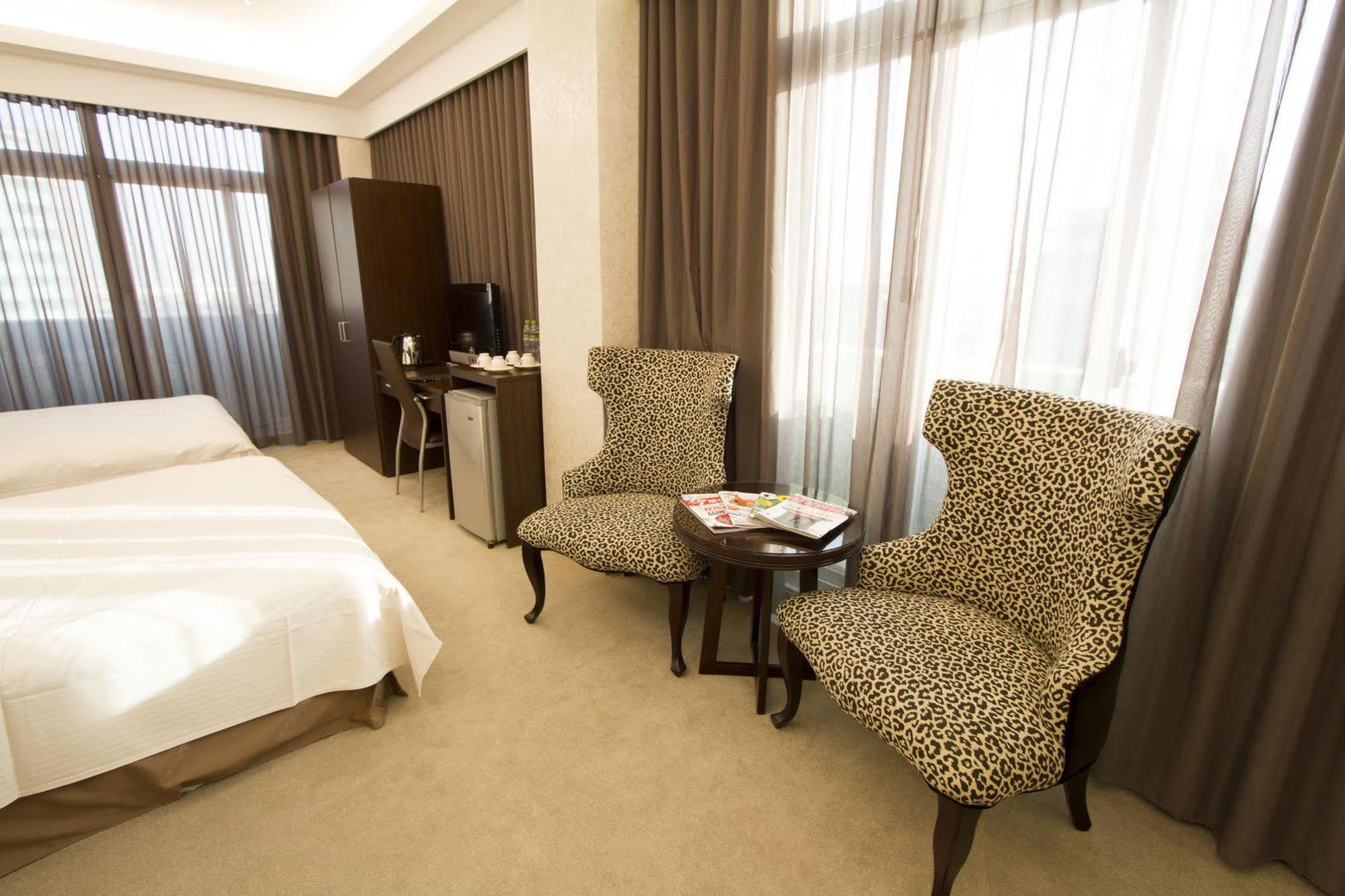 Hunt Champion Hotel 台中市 エクステリア 写真