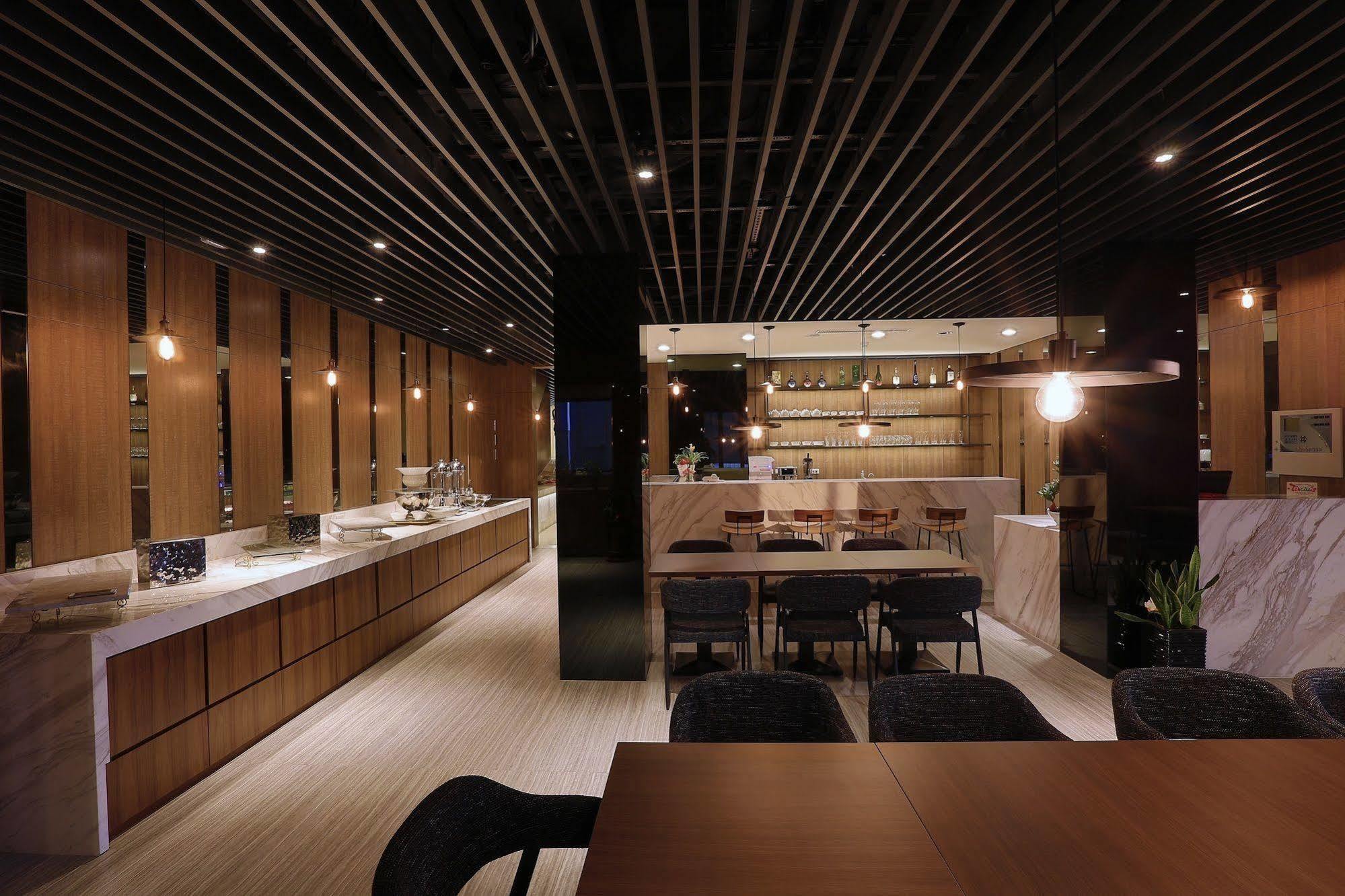 Hunt Champion Hotel 台中市 エクステリア 写真