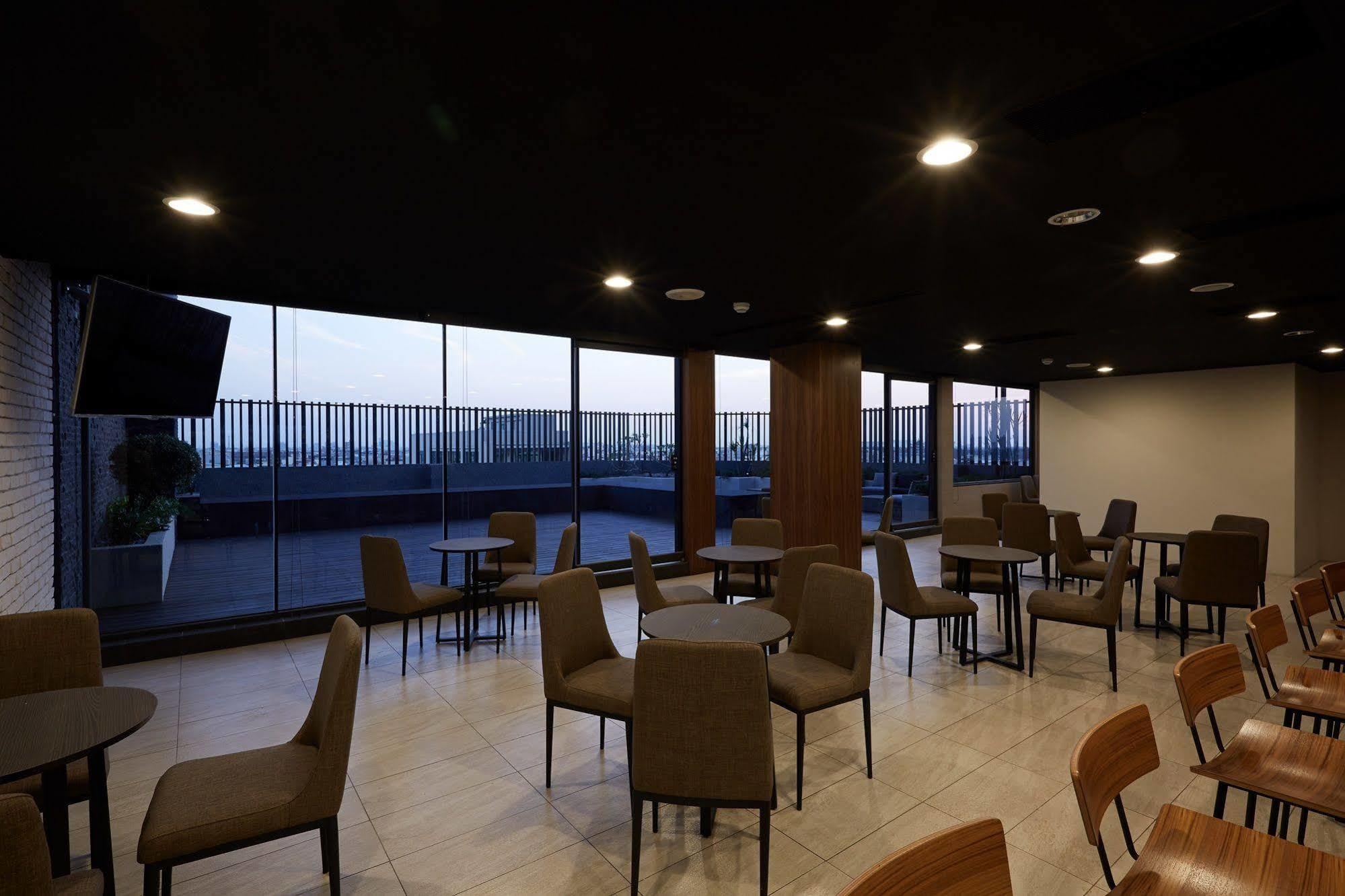 Hunt Champion Hotel 台中市 エクステリア 写真