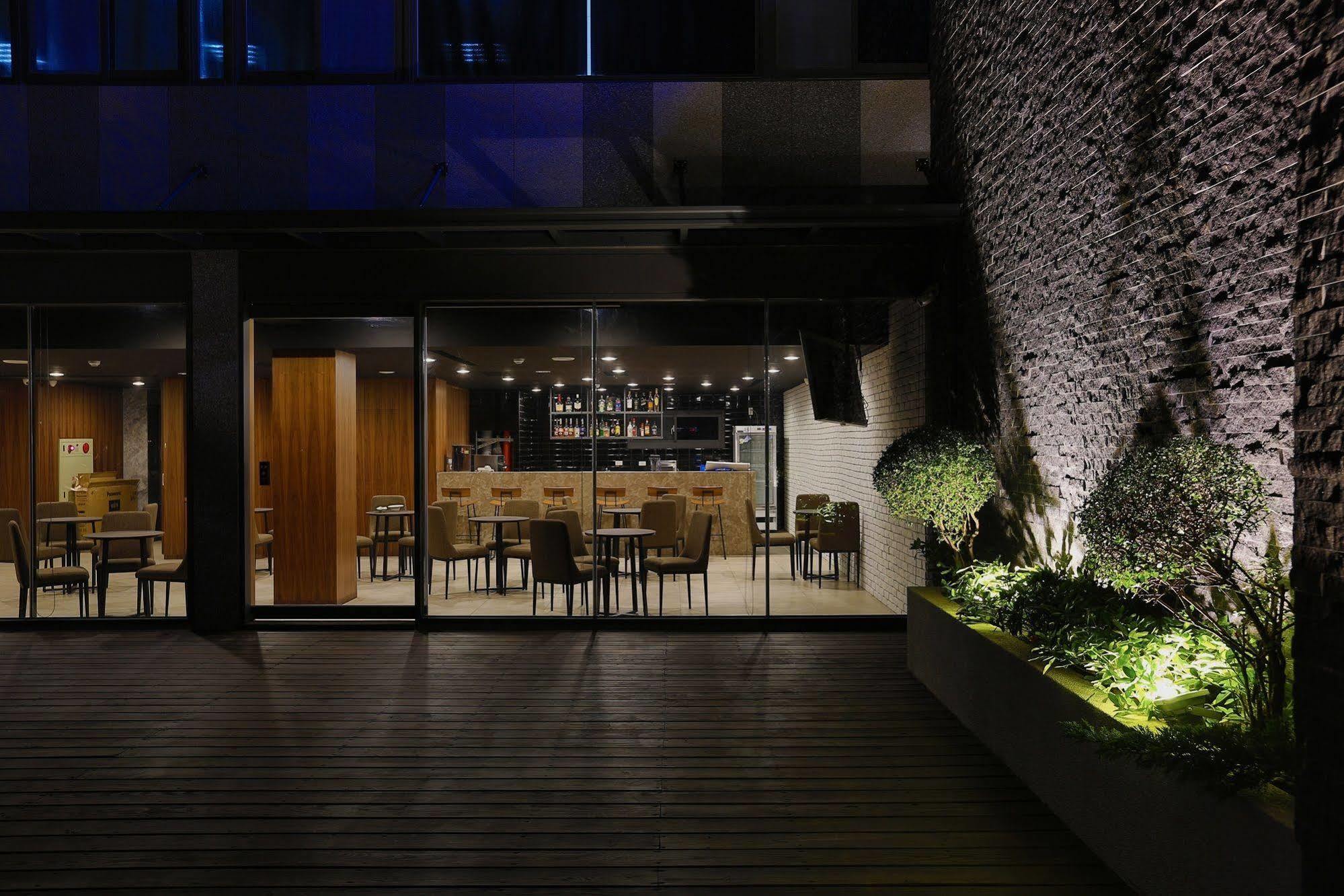 Hunt Champion Hotel 台中市 エクステリア 写真